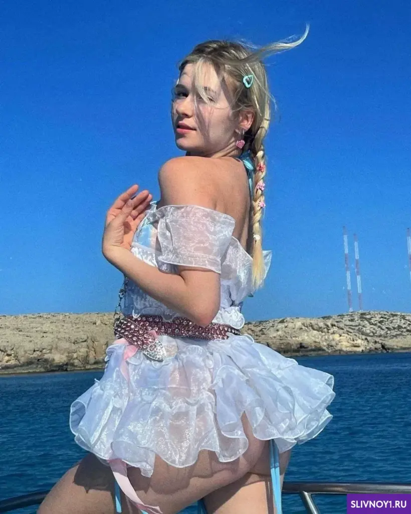 Слитые фото — Inst rinna sliv18 — на сайте сливы-тг.ком