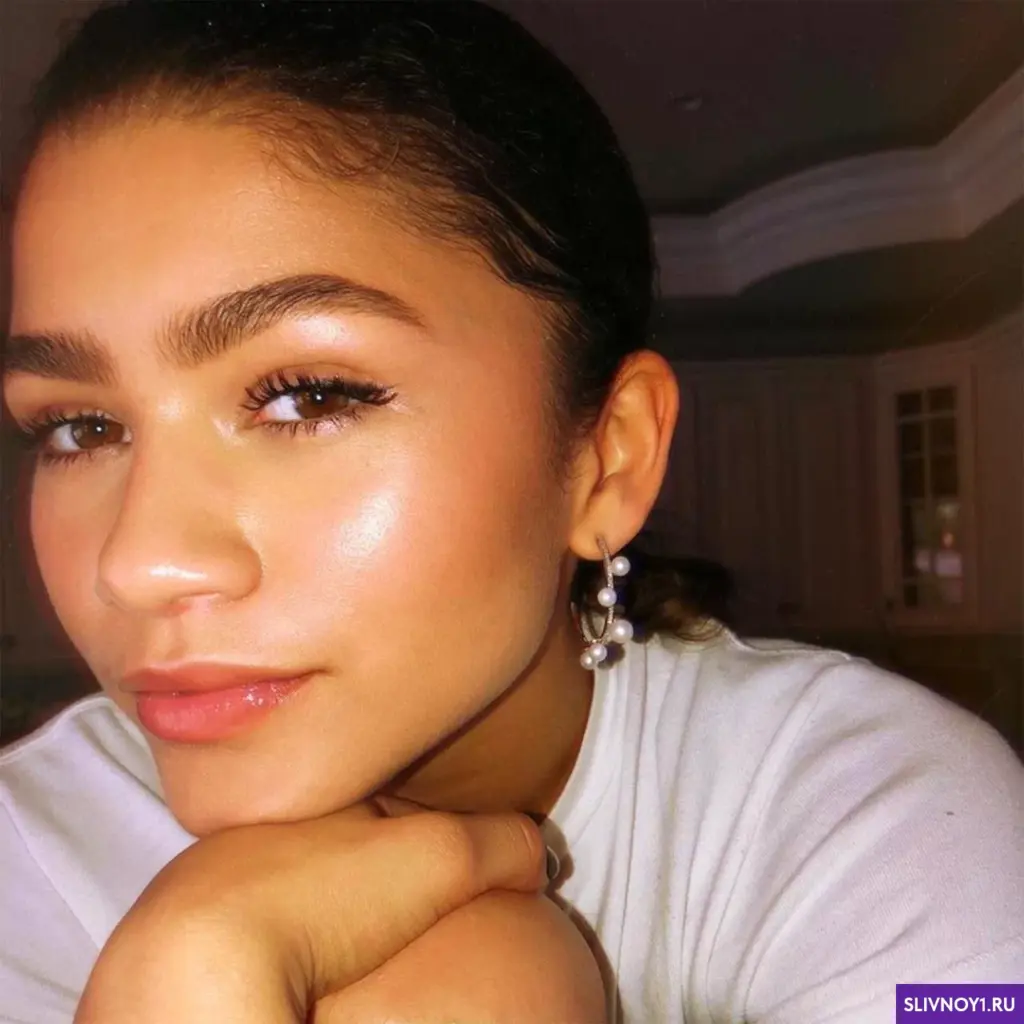 Слитые фото — Zendaya sliv 1 — на сайте сливы-тг.ком