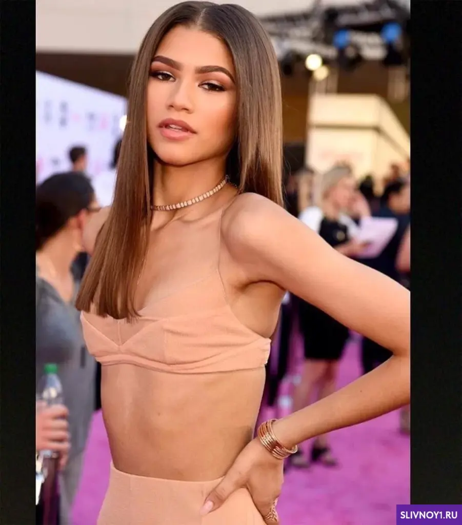 Слитые фото — Zendaya sliv 4 — на сайте сливы-тг.ком