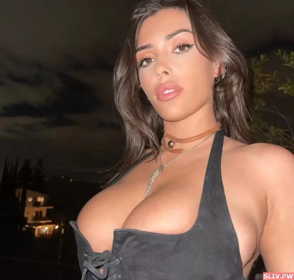 Слитые фото — Bianca censori sliv 17 — на сайте сливы-тг.ком