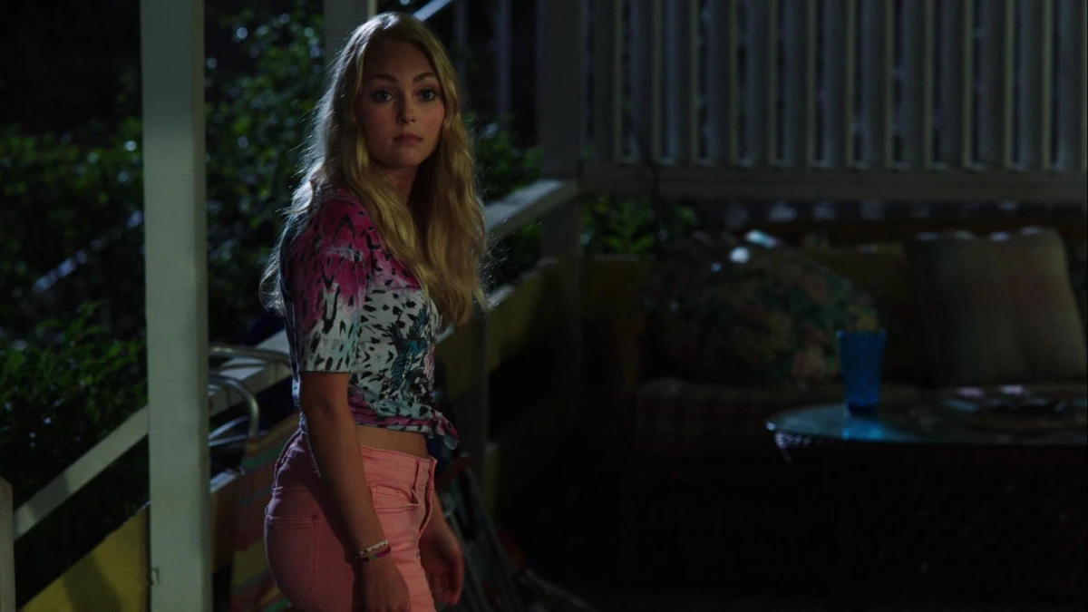 Слитые фото — Annasophia robb 40 — на сайте сливы-тг.ком