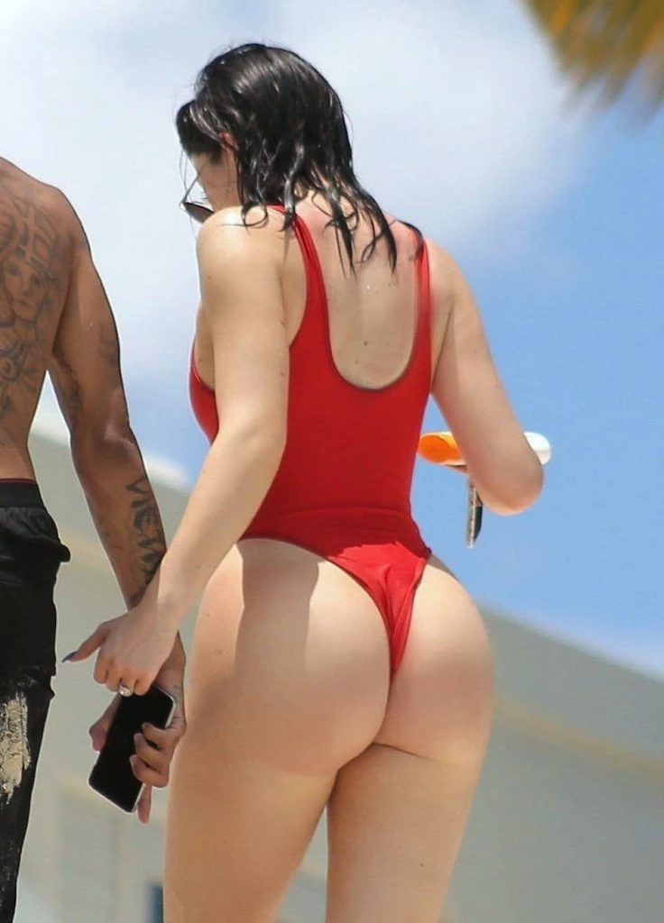 Слитые фото — Kylie jenner 006 — на сайте сливы-тг.ком