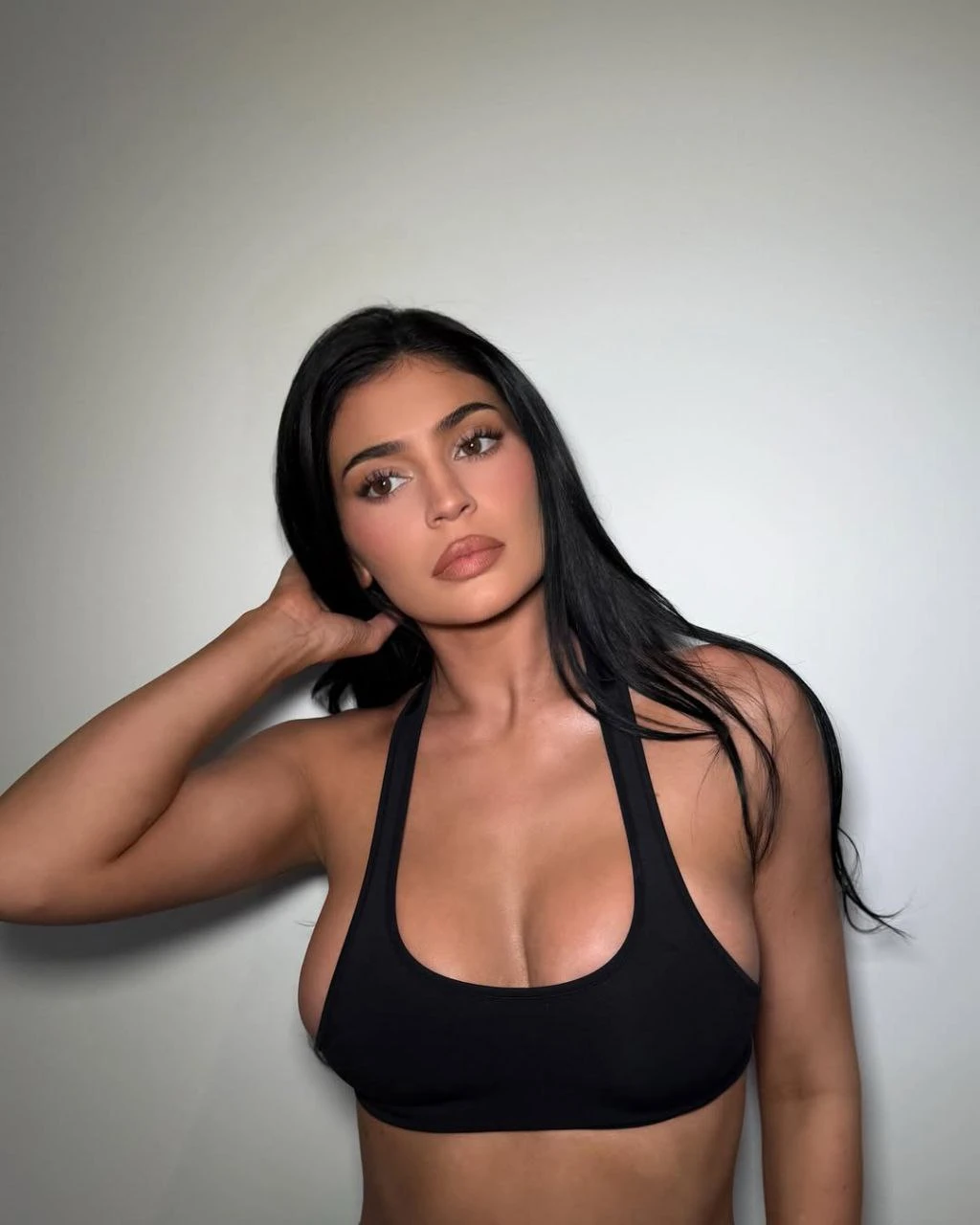 Слитые фото — Kylie jenner 009 — на сайте сливы-тг.ком