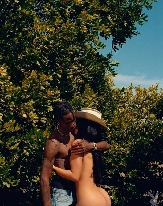 Слитые фото — Kylie jenner 106 — на сайте сливы-тг.ком