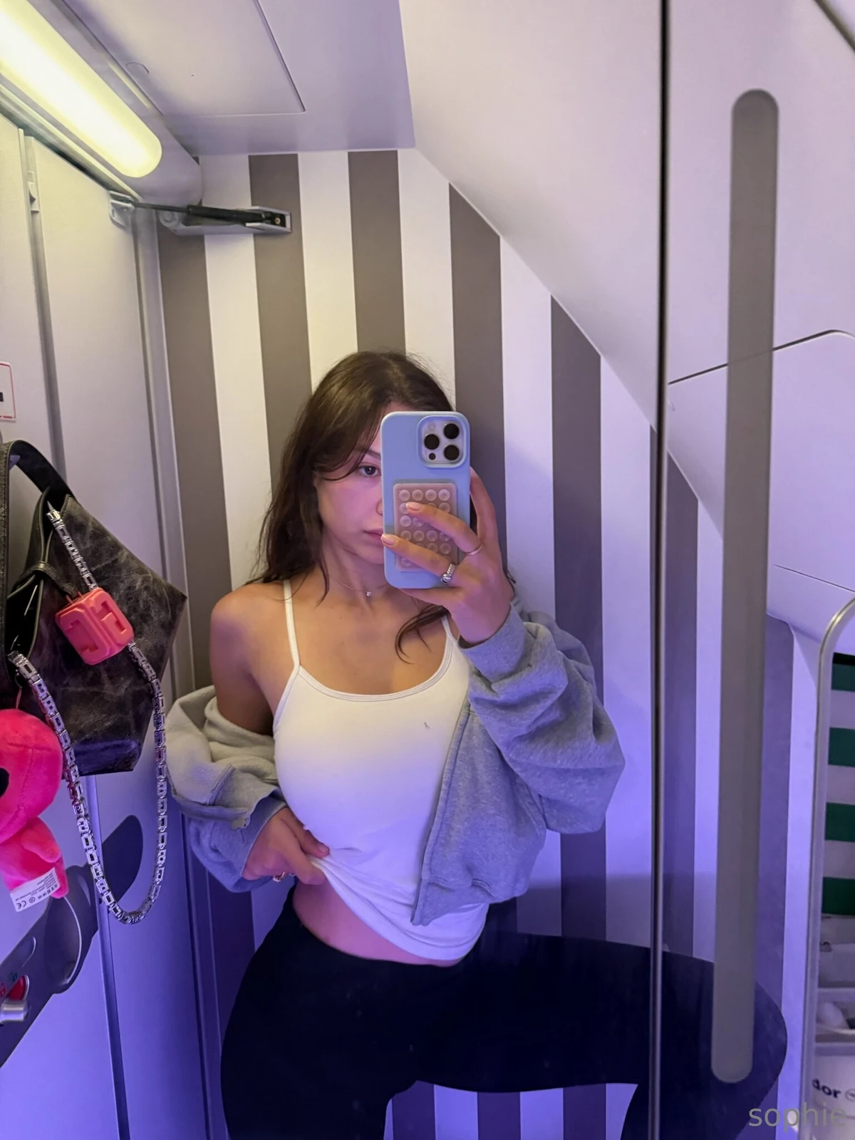 Слитые фото — Sophie mudd 269 — на сайте сливы-тг.ком