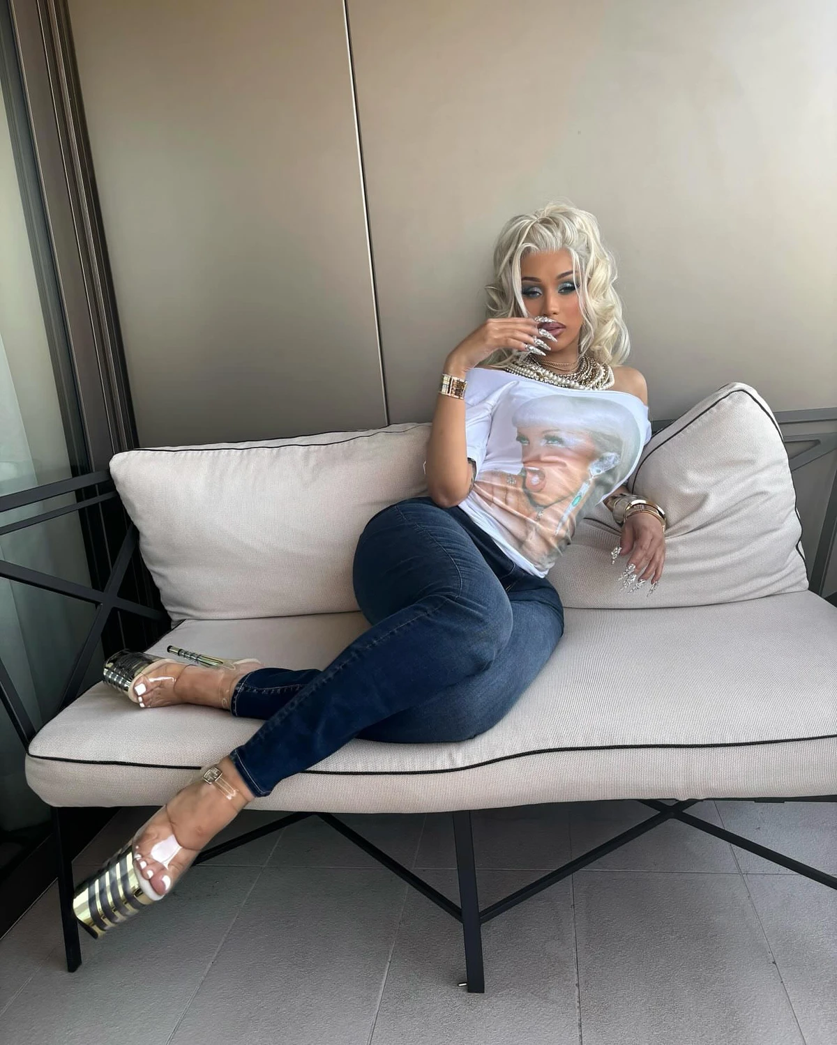 Слитые фото — Cardi b 007 — на сайте сливы-тг.ком