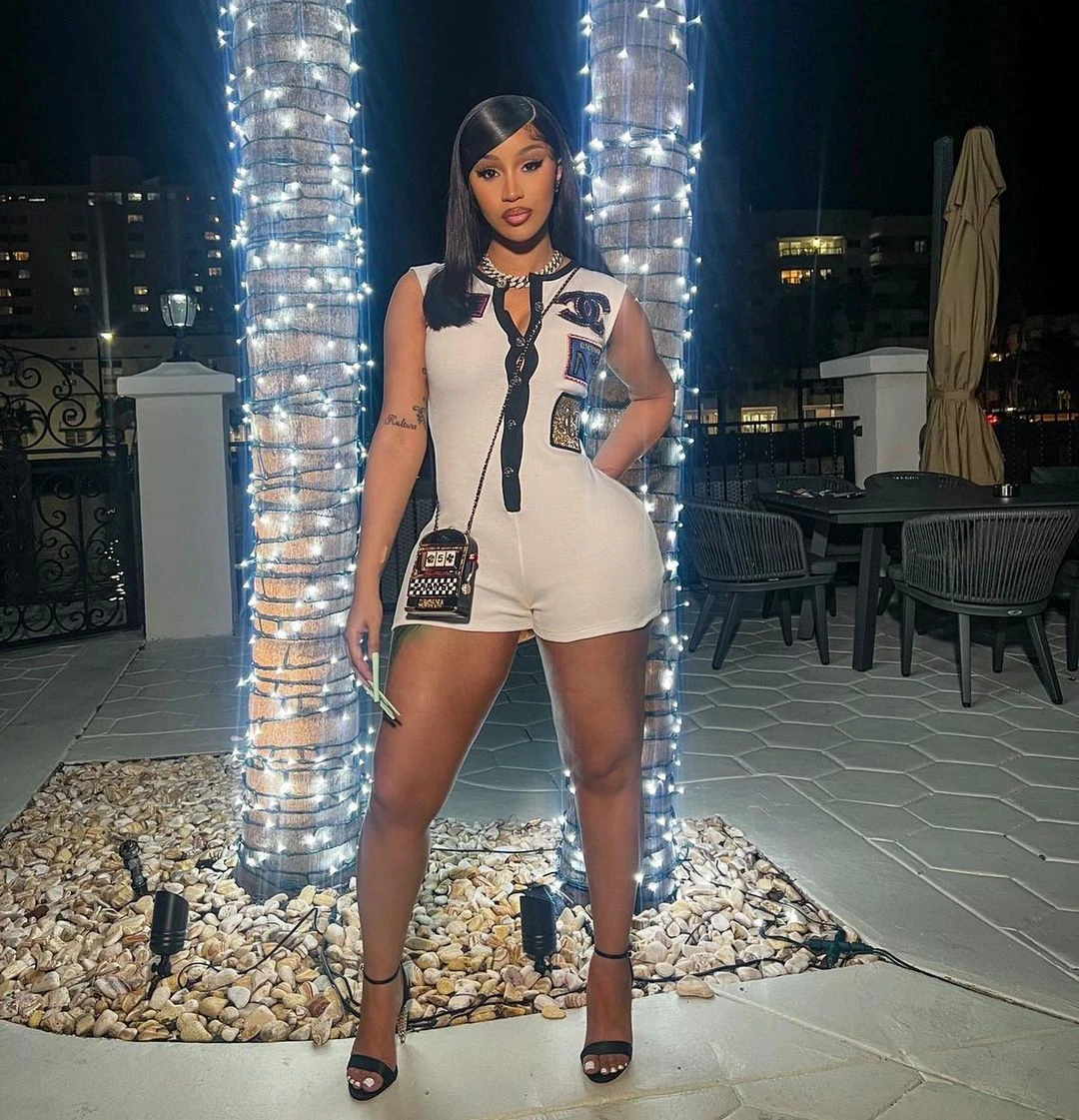 Слитые фото — Cardi b 110 — на сайте сливы-тг.ком