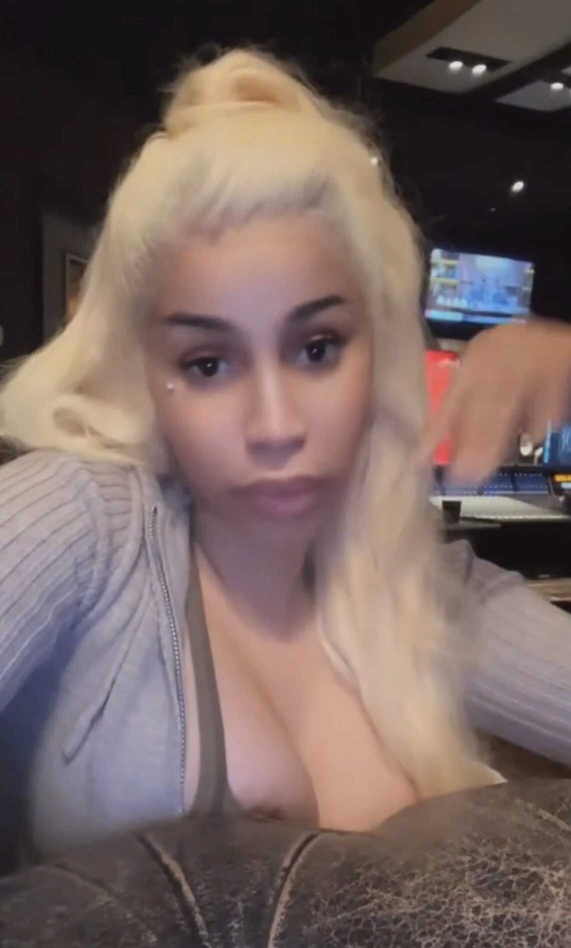 Слитые фото — Cardi b 128 — на сайте сливы-тг.ком