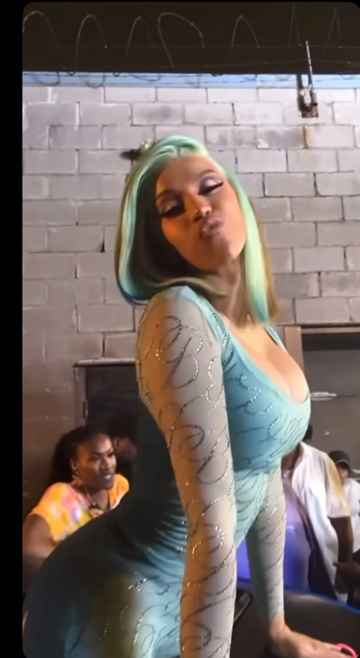 Слитые фото — Cardi b 132 — на сайте сливы-тг.ком