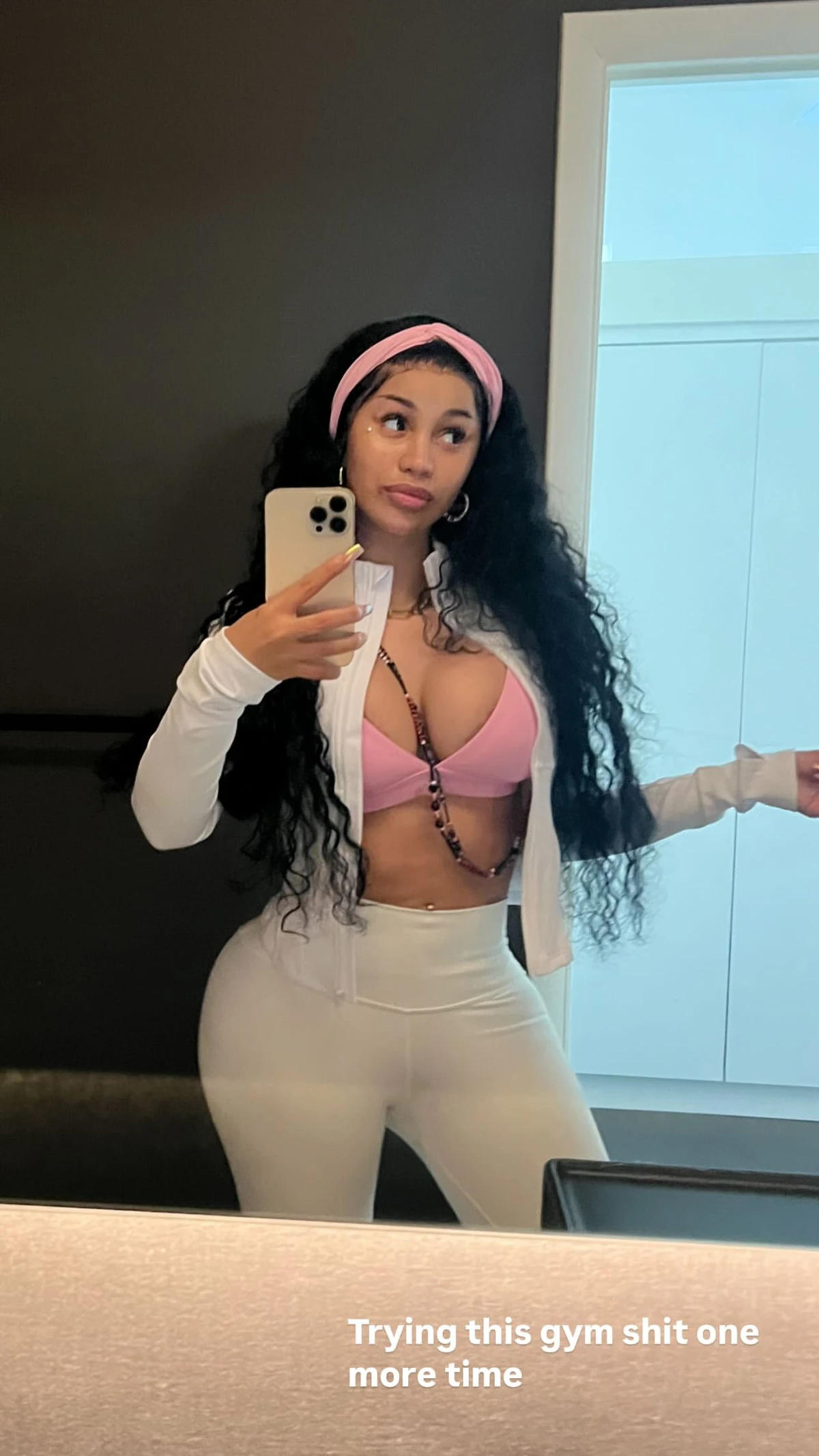 Слитые фото — Cardi b 145 — на сайте сливы-тг.ком