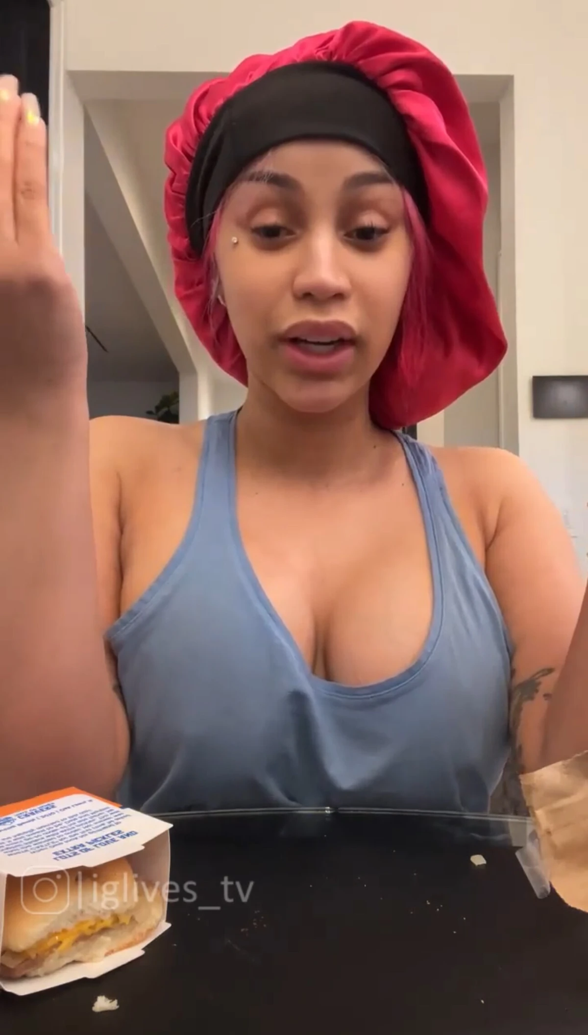 Слитые фото — Cardi b 149 — на сайте сливы-тг.ком