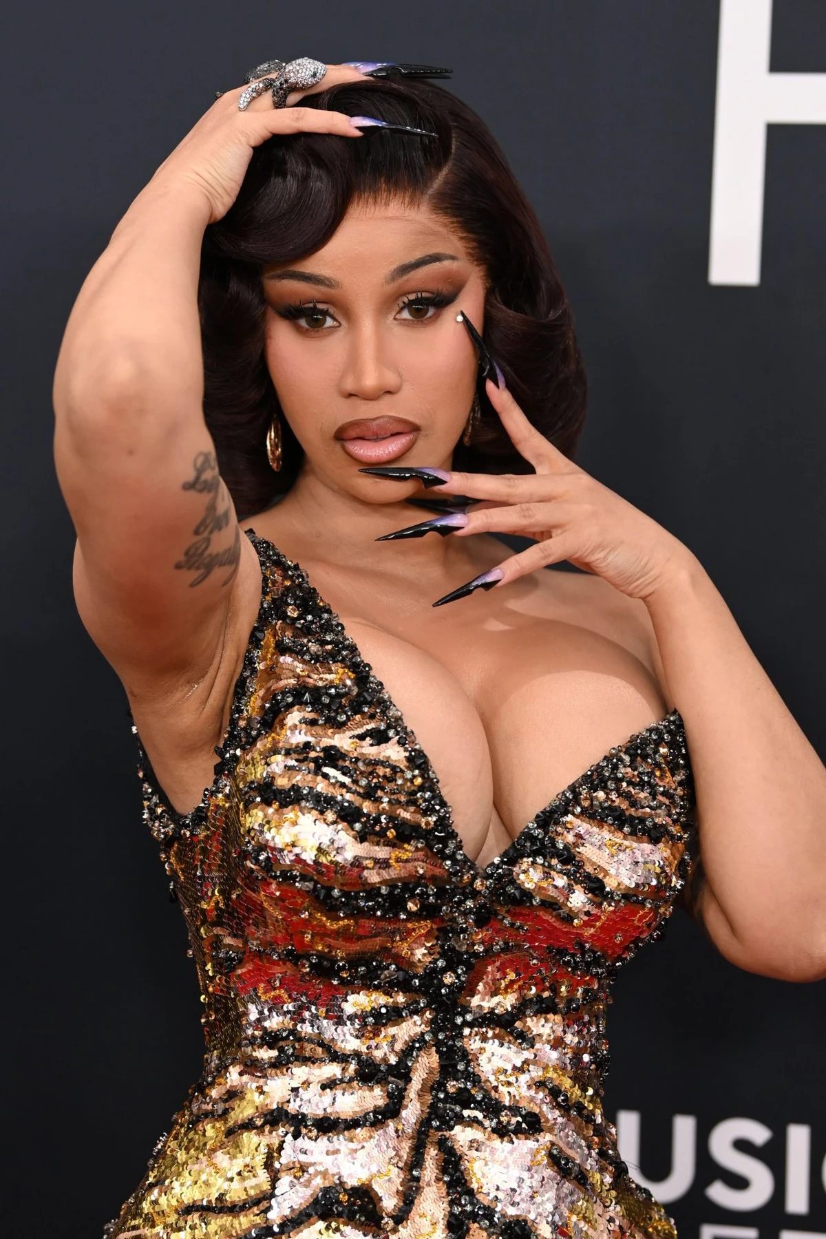 Слитые фото — Cardi b 167 — на сайте сливы-тг.ком