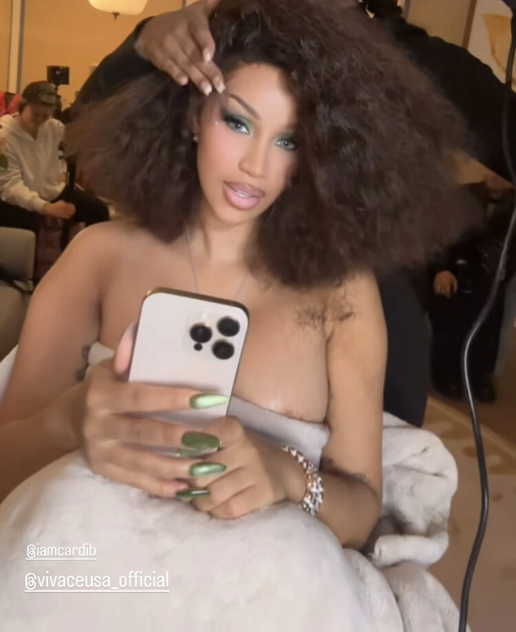 Слитые фото — Cardi b 229 — на сайте сливы-тг.ком