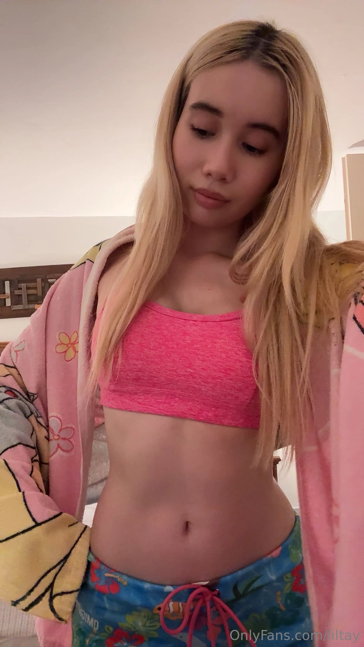 Слитые фото — Lil tay 081 — на сайте сливы-тг.ком